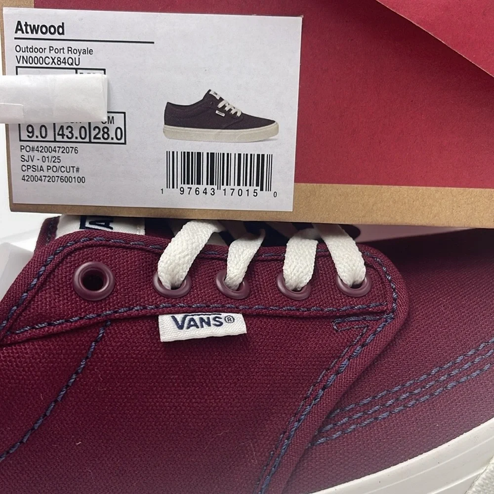 Vans Men's Burgundy Canvas Sneakers Atwood
Outdoor Port Rovale
VN000CX84QU - Picture 5 of 16